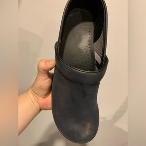 Dansko size 42 shoes